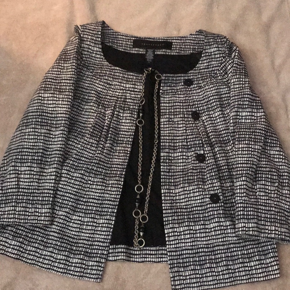 Apostrophe NEW jacket with necklace